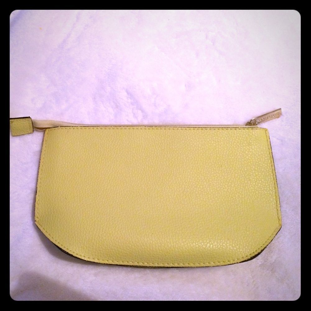 CLEARANCE Estée Lauder Lemon Make Up Clutch! NWOT